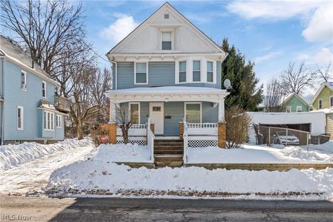 240 E Thornton St, Akron, OH 44311 photo 1