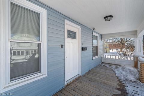 240 E Thornton St, Akron, OH 44311 photo 2