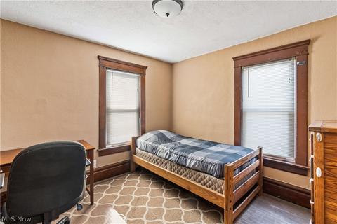 240 E Thornton St, Akron, OH 44311 photo 17