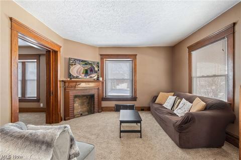 240 E Thornton St, Akron, OH 44311 photo 5