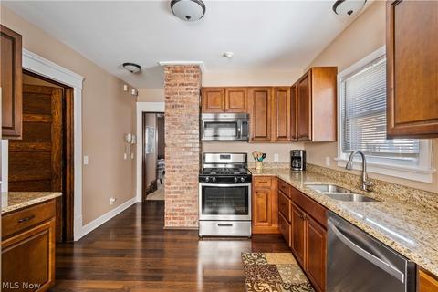 240 E Thornton St, Akron, OH 44311 photo 11