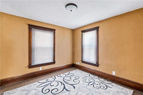 240 E Thornton St, Akron, OH 44311 photo 18