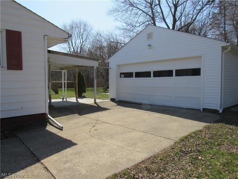 5845 Runkle Ave, Ashtabula, OH 44004 photo 3