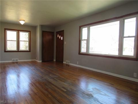 5845 Runkle Ave, Ashtabula, OH 44004 photo 7