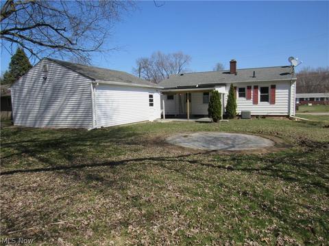 5845 Runkle Ave, Ashtabula, OH 44004 photo 4