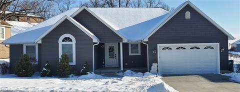 1424 E Front St, Dover, OH 44622 photo 1