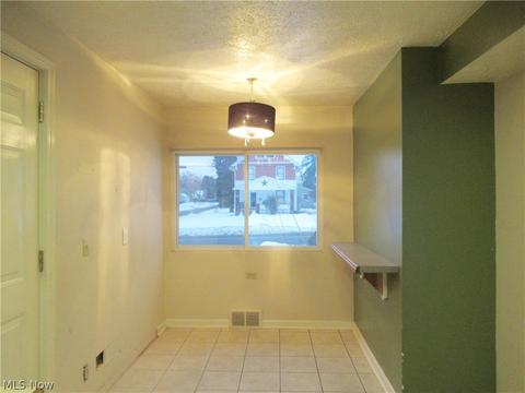 3317 Fairmount Blvd NE, Canton, OH 44705 photo 11