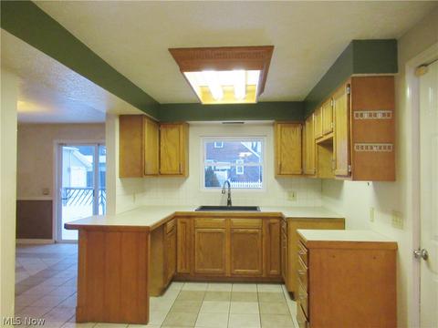 3317 Fairmount Blvd NE, Canton, OH 44705 photo 12