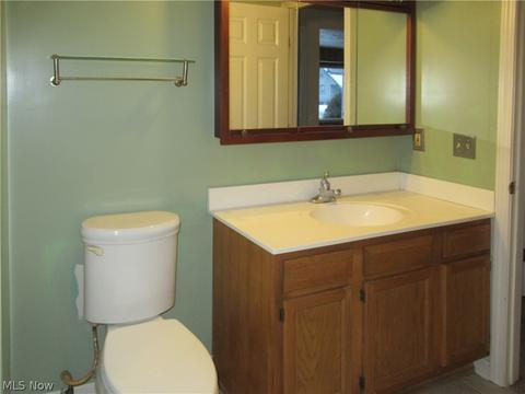 3317 Fairmount Blvd NE, Canton, OH 44705 photo 19