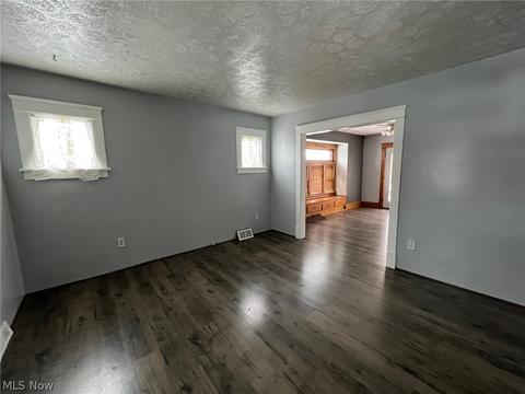 406 Sayers Ave, Niles, OH 44446 photo 4