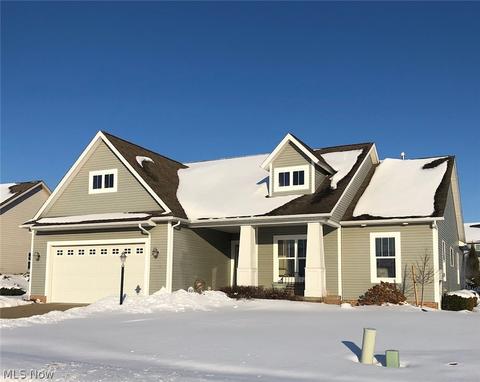 2886 Wickford Ave NW, Canton, OH 44708 photo 1