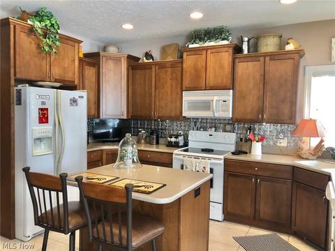 2886 Wickford Ave NW, Canton, OH 44708 photo 8