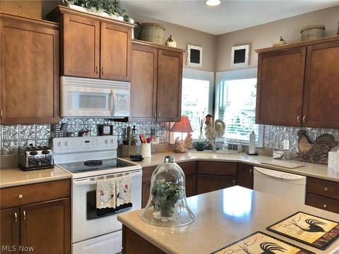 2886 Wickford Ave NW, Canton, OH 44708 photo 12
