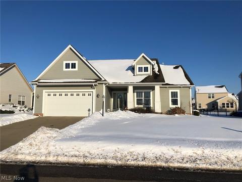 2886 Wickford Ave NW, Canton, OH 44708 photo 2