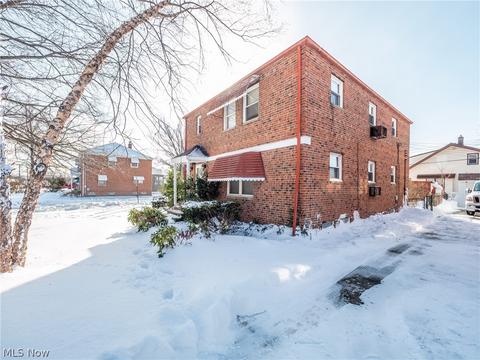 698 E 222nd, Euclid, OH 44123 photo 3
