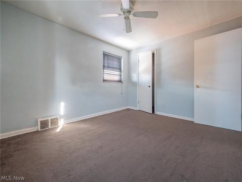 698 E 222nd, Euclid, OH 44123 photo 10