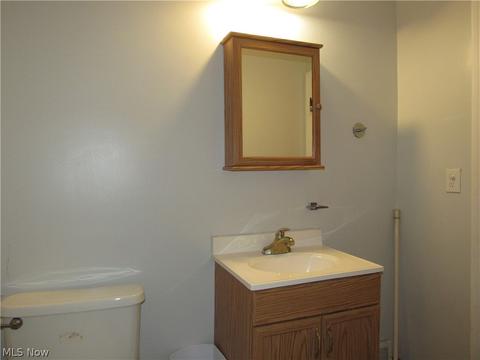2437 E 31st St, Lorain, OH 44055 photo 11