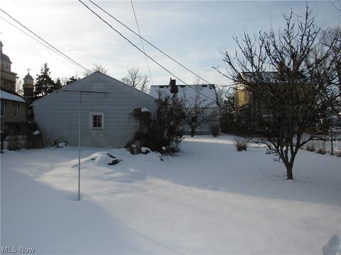 2437 E 31st St, Lorain, OH 44055 photo 30