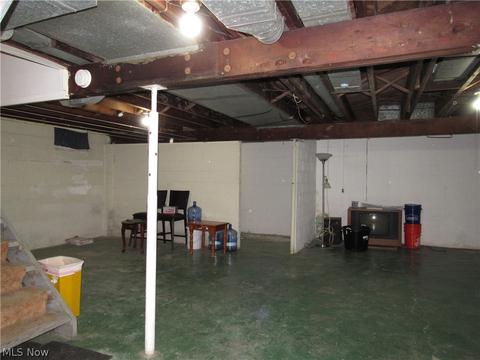 2437 E 31st St, Lorain, OH 44055 photo 25
