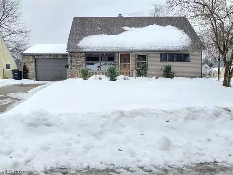 1428 Eleanor Dr, Ashtabula, OH 44004 photo 1