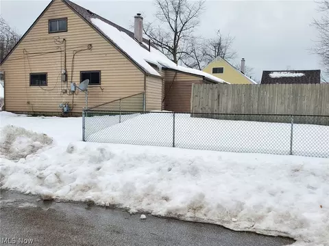 1428 Eleanor Dr, Ashtabula, OH 44004 photo 3