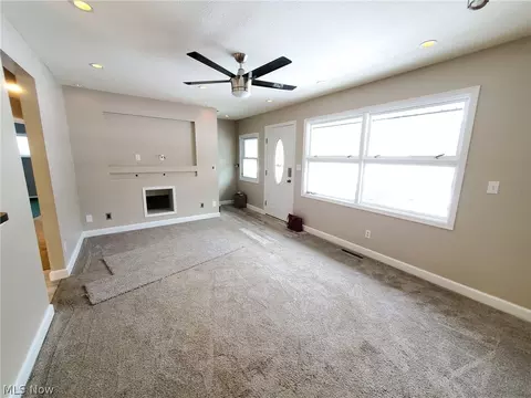 1428 Eleanor Dr, Ashtabula, OH 44004 photo 5