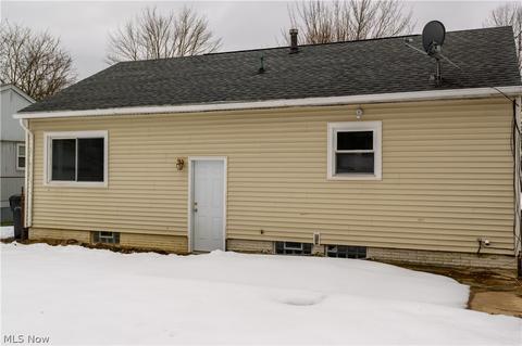 952 Salem Ave, Elyria, OH 44035 photo 6