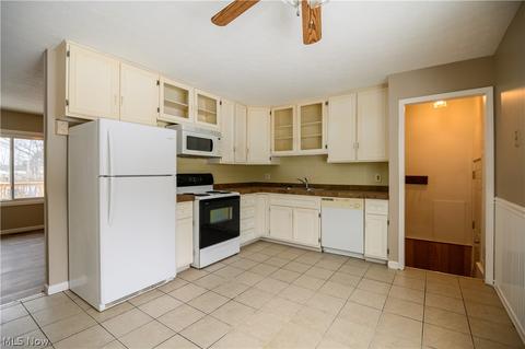 952 Salem Ave, Elyria, OH 44035 photo 15