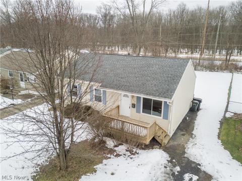 952 Salem Ave, Elyria, OH 44035 photo 3