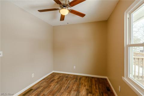 952 Salem Ave, Elyria, OH 44035 photo 18