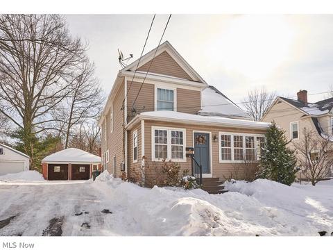 409 High St, Wadsworth, OH 44281 photo 1