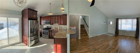 792 Charles St, Willowick, OH 44095 photo 8