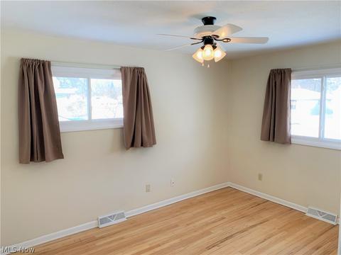 792 Charles St, Willowick, OH 44095 photo 14