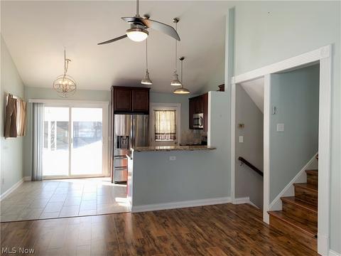 792 Charles St, Willowick, OH 44095 photo 9