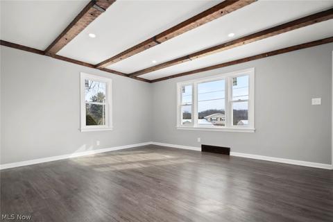 491 Audrey Ln, Struthers, OH 44471 photo 2