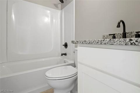 491 Audrey Ln, Struthers, OH 44471 photo 7