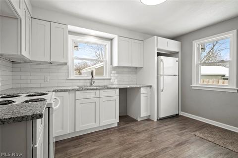 491 Audrey Ln, Struthers, OH 44471 photo 3