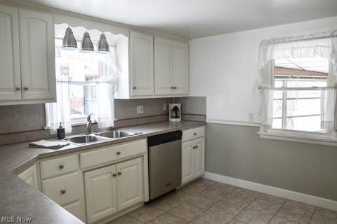 150 Cayuga Ave NW, Canton, OH 44708 photo 8