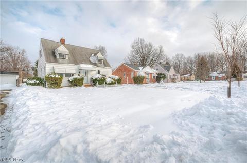 871 E 258th St, Euclid, OH 44132 photo 8