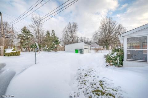 871 E 258th St, Euclid, OH 44132 photo 11