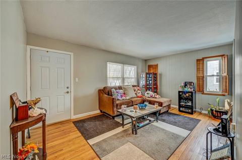 871 E 258th St, Euclid, OH 44132 photo 16