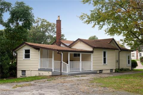 460 Poland Ave, Struthers, OH 44471 photo 1