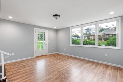 460 Poland Ave, Struthers, OH 44471 photo 3