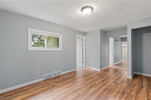460 Poland Ave, Struthers, OH 44471 photo 10