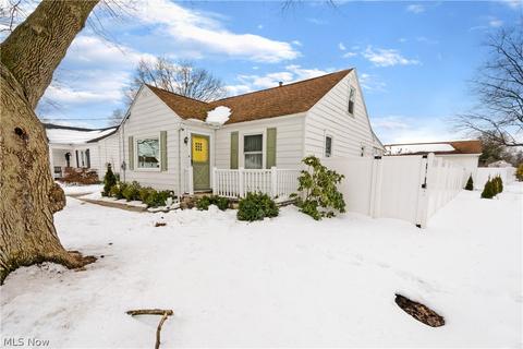 141 25th St SE, Massillon, OH 44646 photo 3