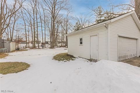 869 Lloyd Rd, Wickliffe, OH 44092 photo 17