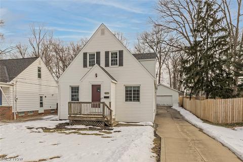 869 Lloyd Rd, Wickliffe, OH 44092 photo 1