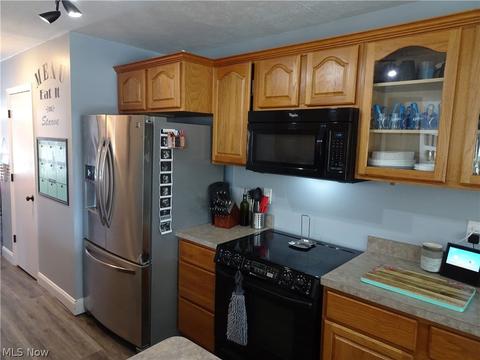 2136 Middle Ave, Elyria, OH 44035 photo 6