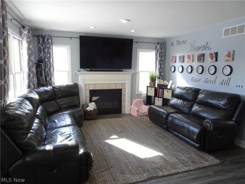 2136 Middle Ave, Elyria, OH 44035 photo 2