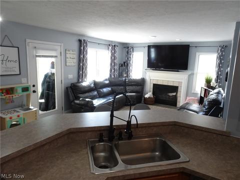 2136 Middle Ave, Elyria, OH 44035 photo 8